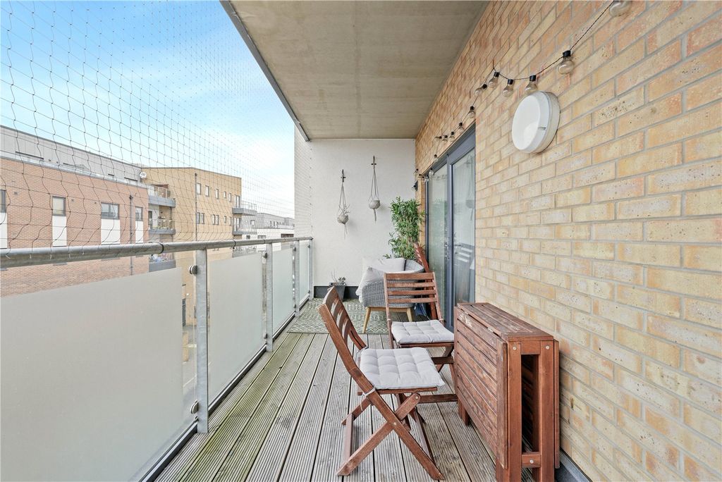 Property photo 3 of 8 Picture No. 06