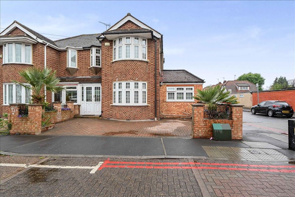 Property photo 1 of 19
