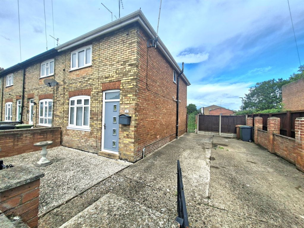 Property photo 2 of 3