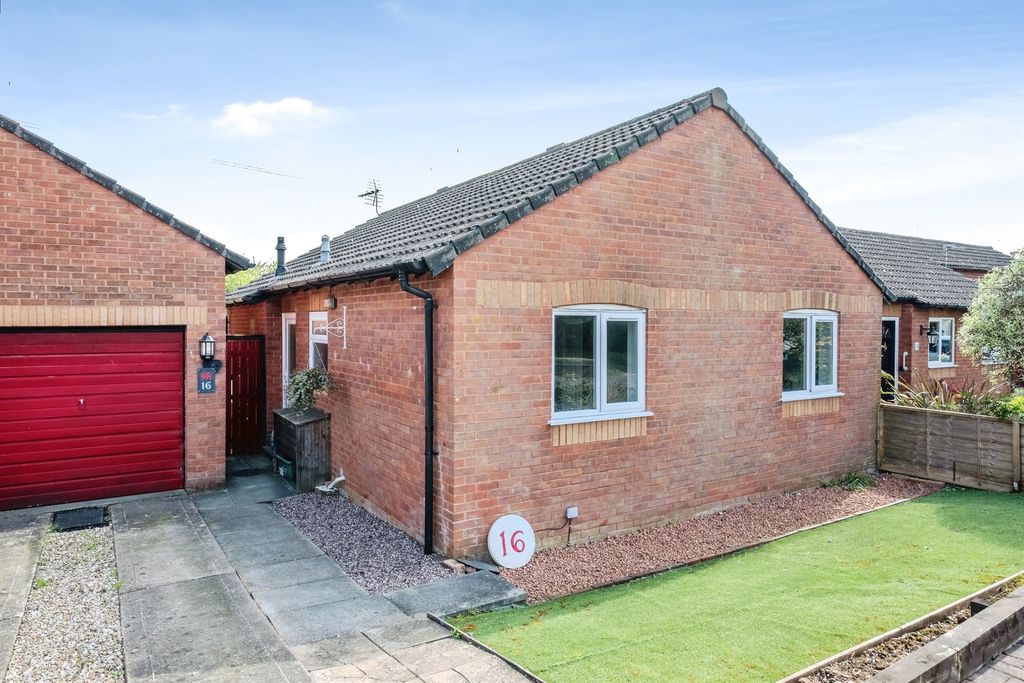 Property photo 1 of 24