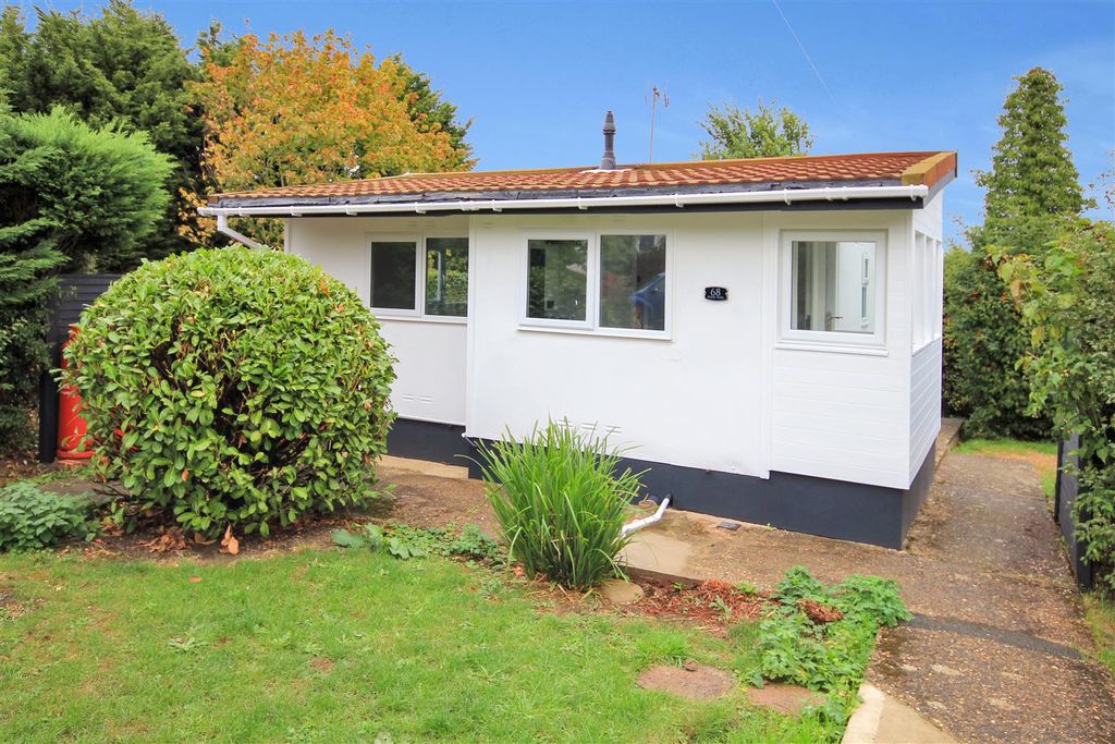 Property photo 1 of 11 Front.Jpg