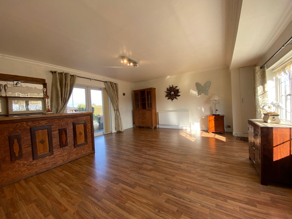 Property photo 3 of 11 Reception Room