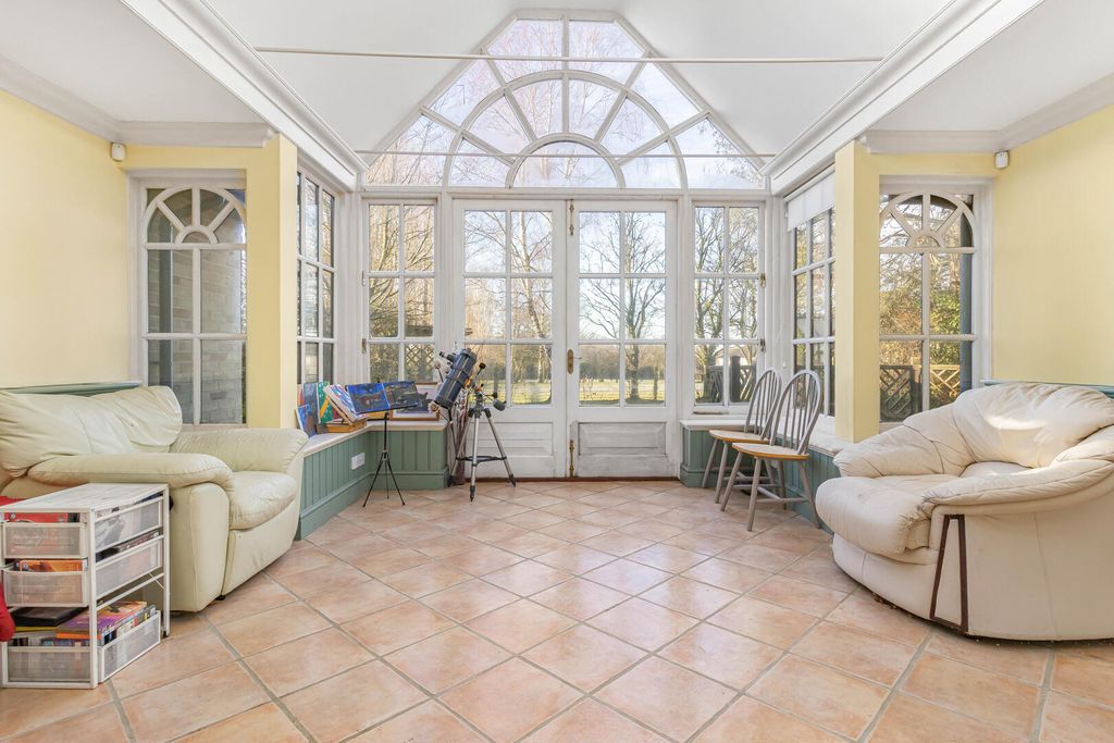 Property photo 3 of 27 6_70285-1.Jpg