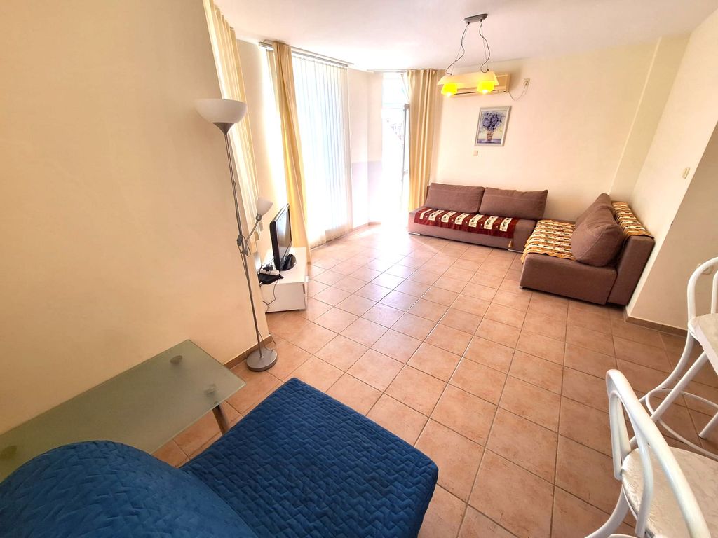 Property photo 2 of 24