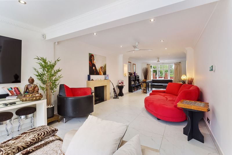 Property photo 2 of 11 Photo 11