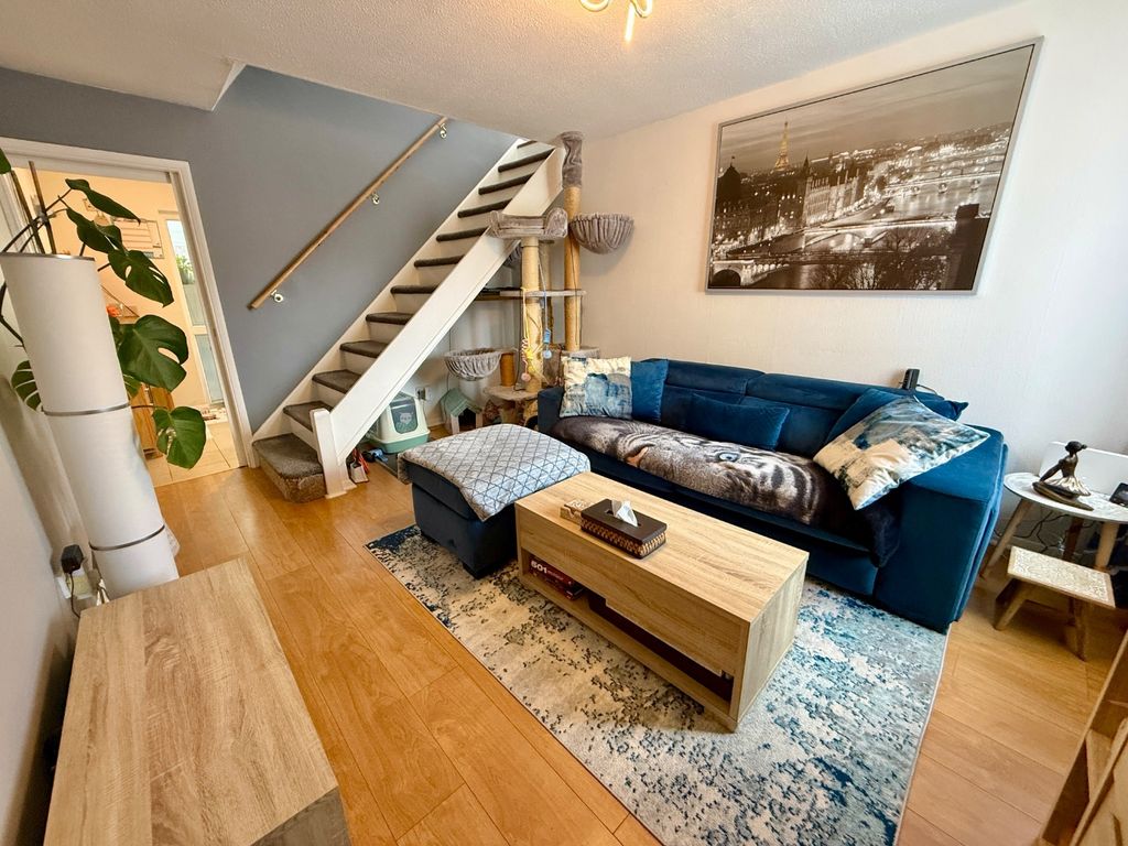 Property photo 2 of 32 5266105