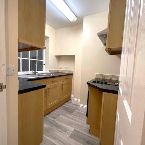 Property photo 3 of 6 Kitchen