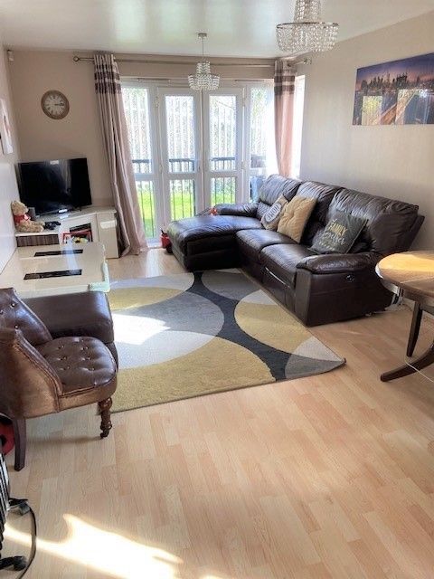 Property photo 2 of 6