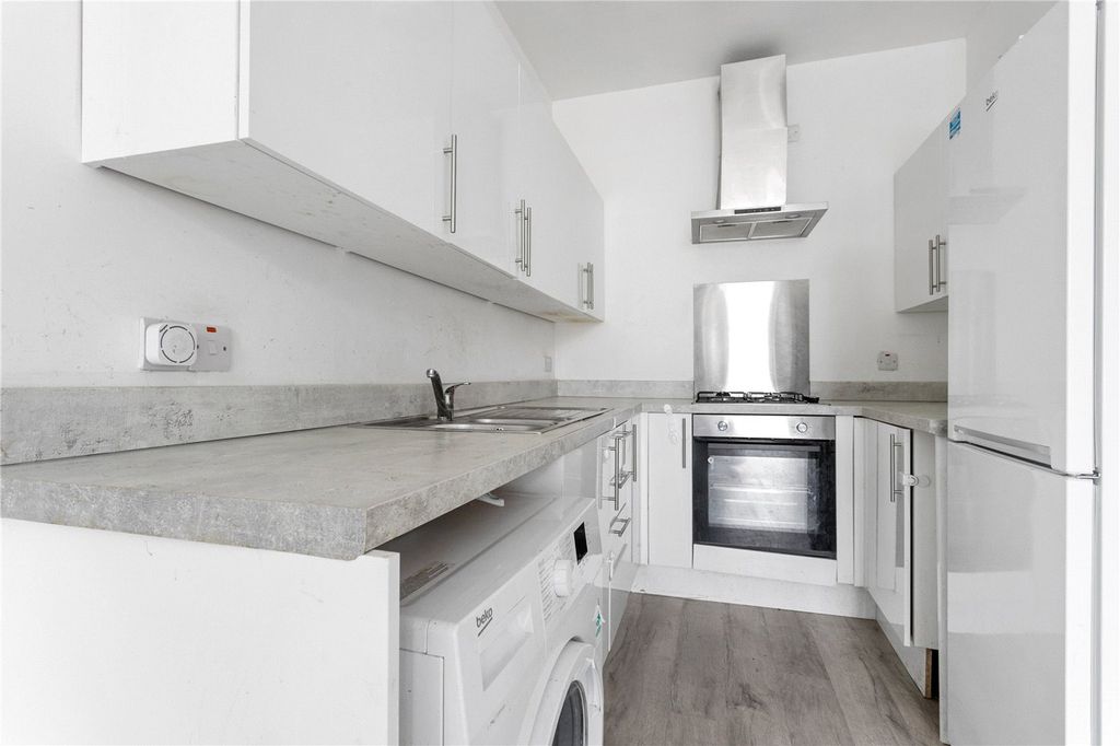 Property photo 3 of 14 Picture No. 36