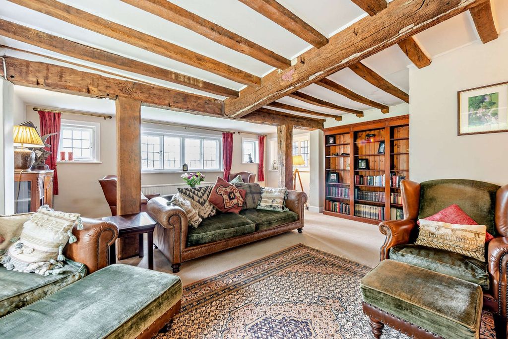 Property photo 3 of 26 Drawing Room