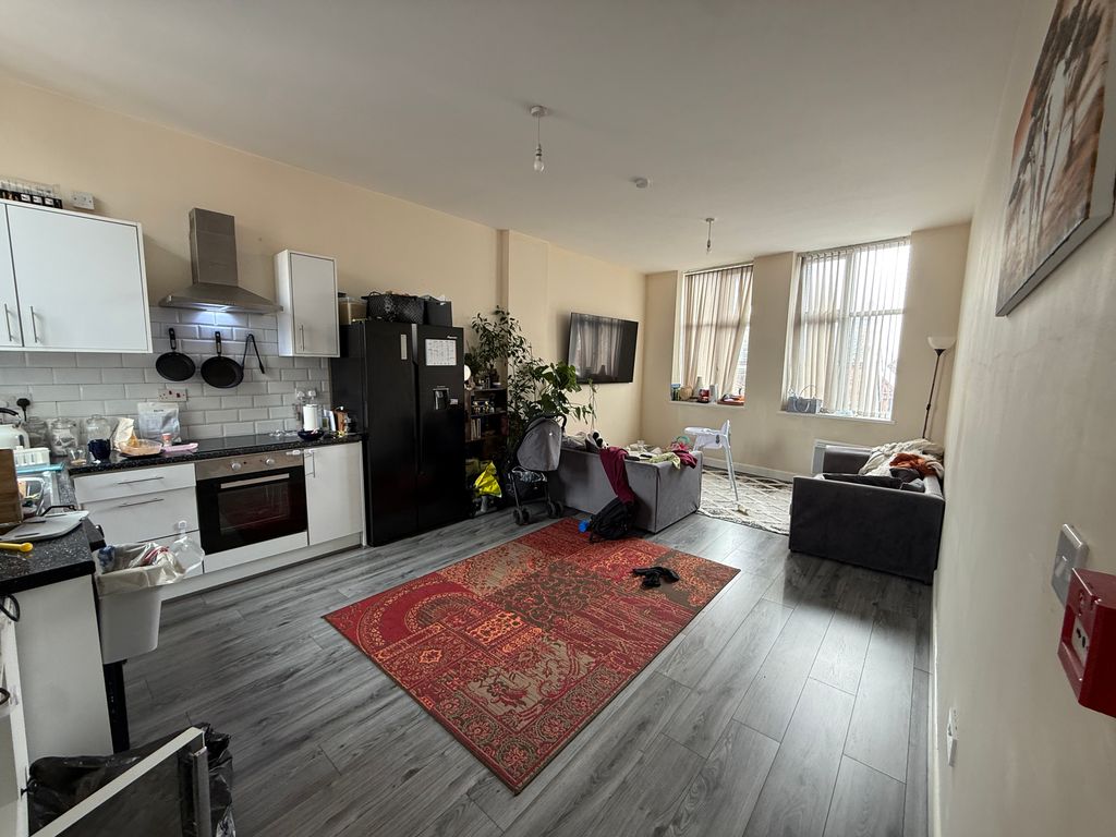 Property photo 1 of 4