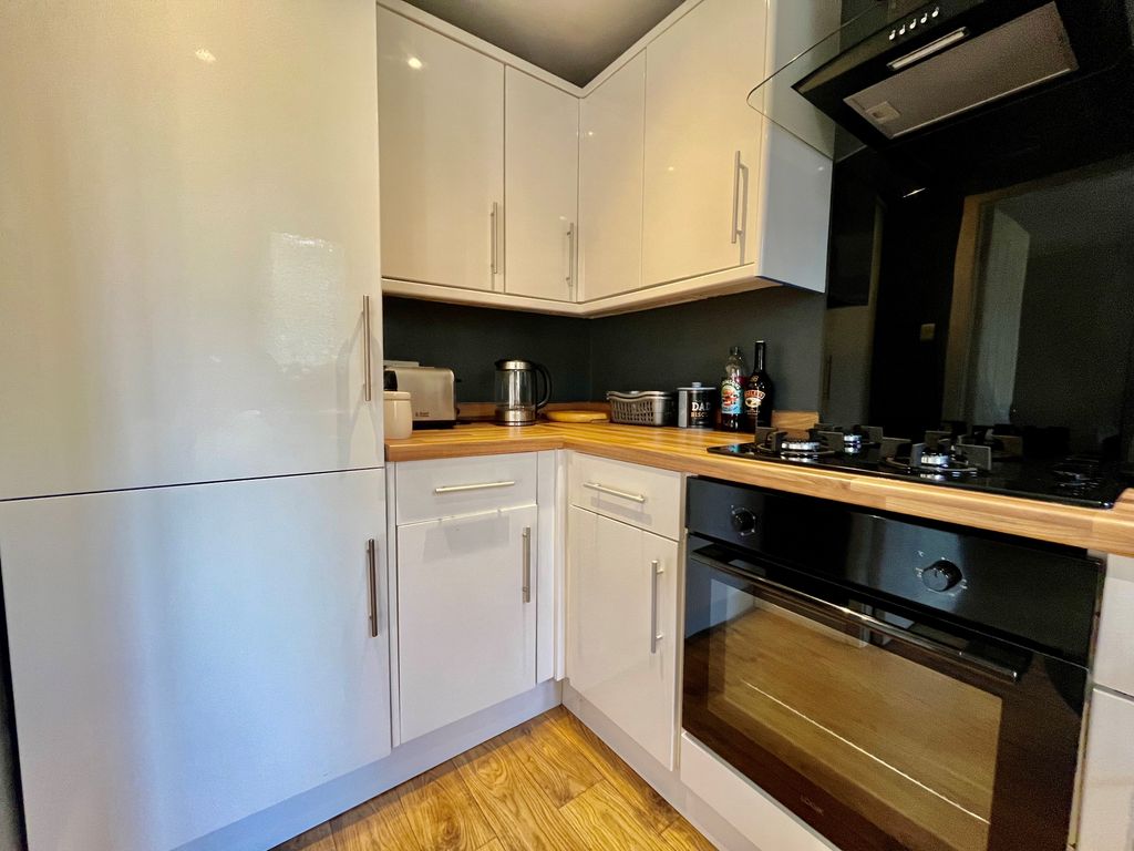 Property photo 3 of 5 Image