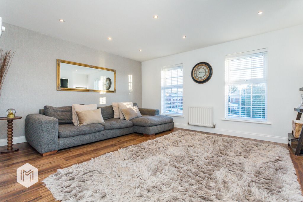 Property photo 3 of 25 Picture No. 05