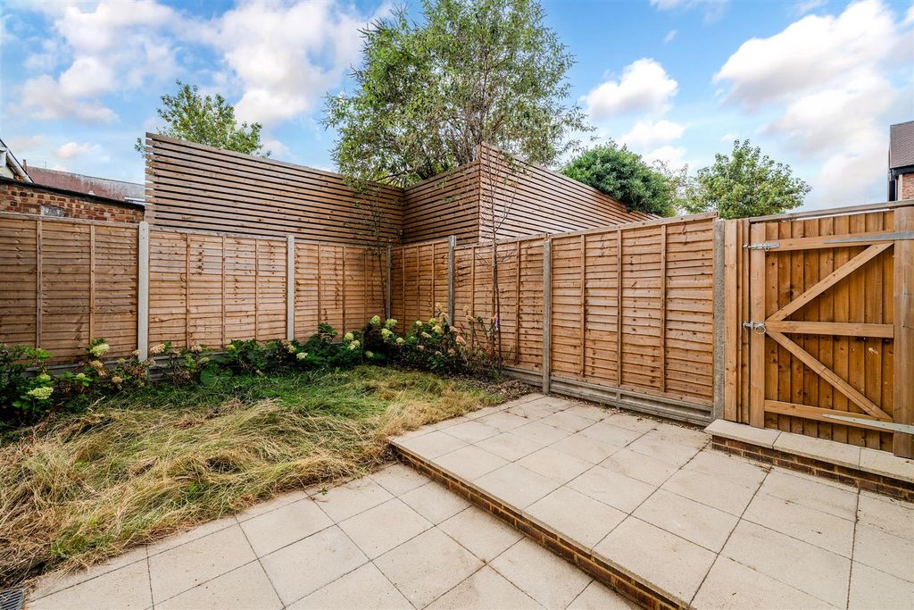 Property photo 2 of 12