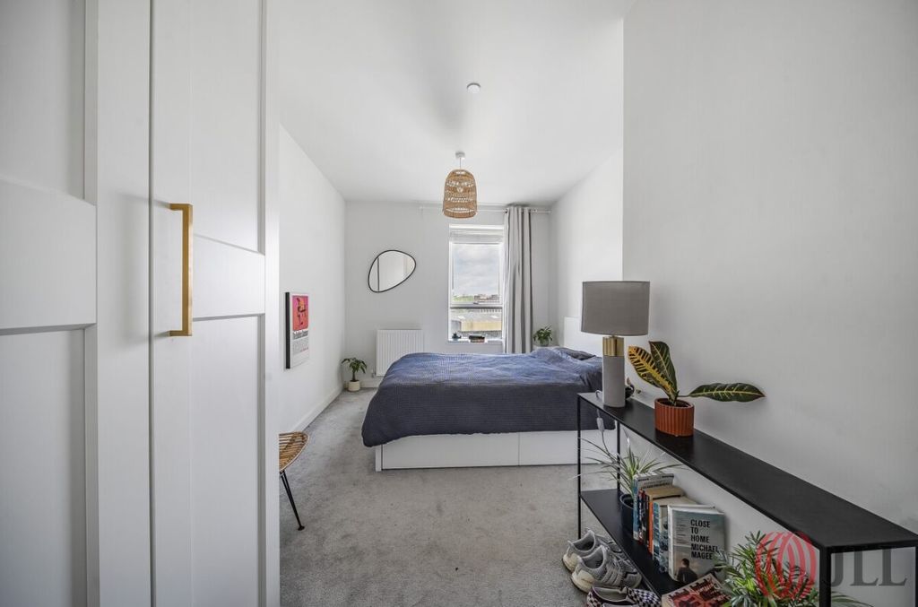 Property photo 3 of 26 0543Ba6d-Bd46-491...