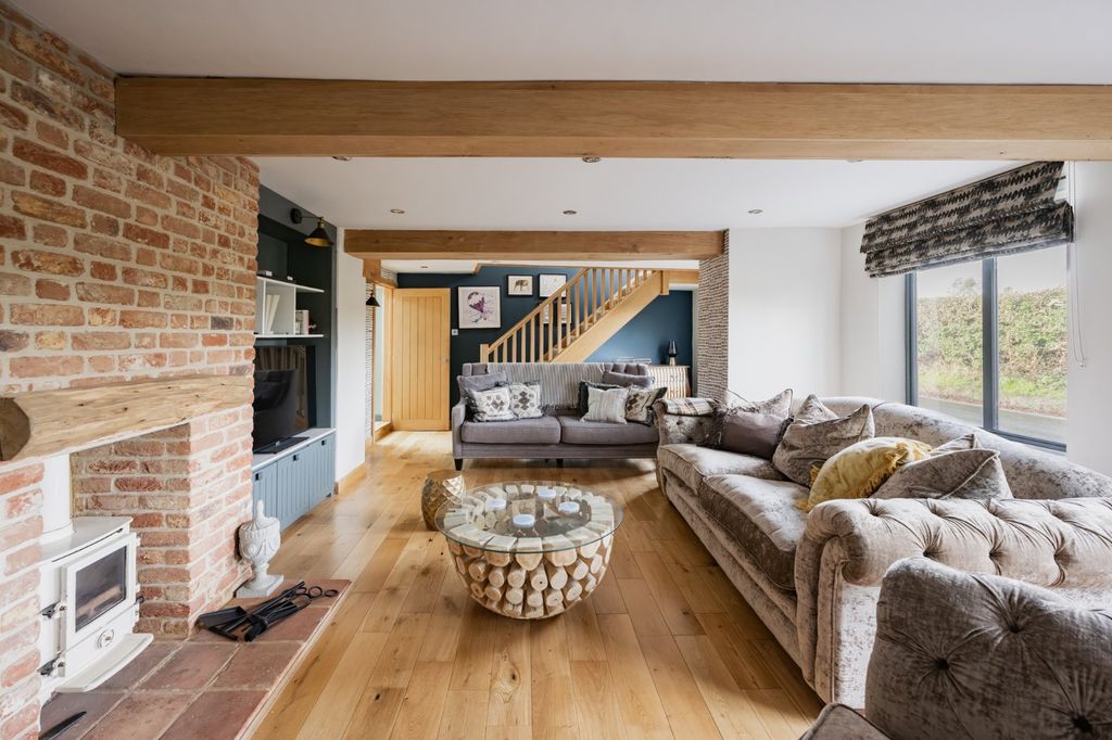 Property photo 3 of 20 Picture No. 07