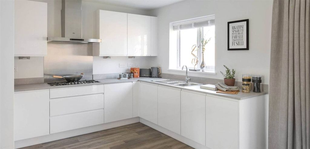 Property photo 3 of 4 Kitchen