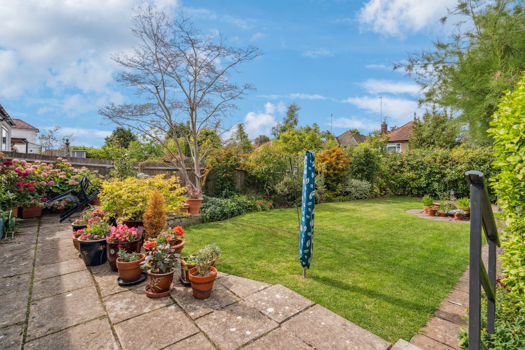 Property photo 2 of 14