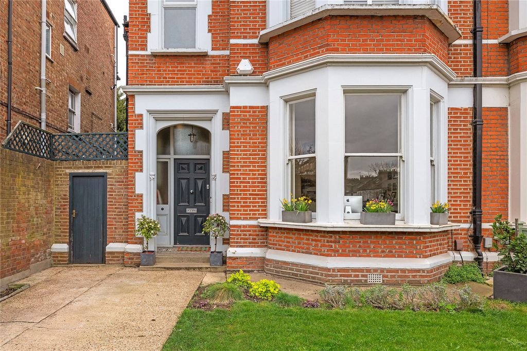 Property photo 3 of 30 External