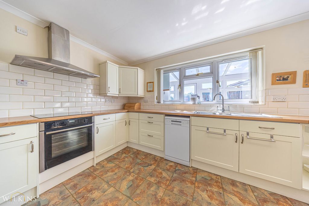 Property photo 3 of 32 Photograph