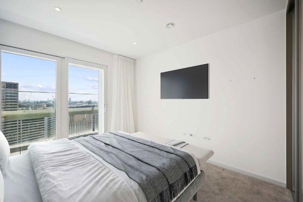 Property photo 2 of 3