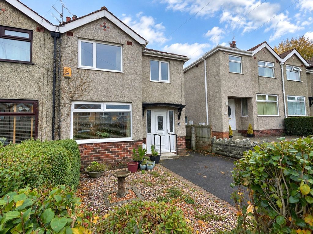 Property photo 1 of 17 External