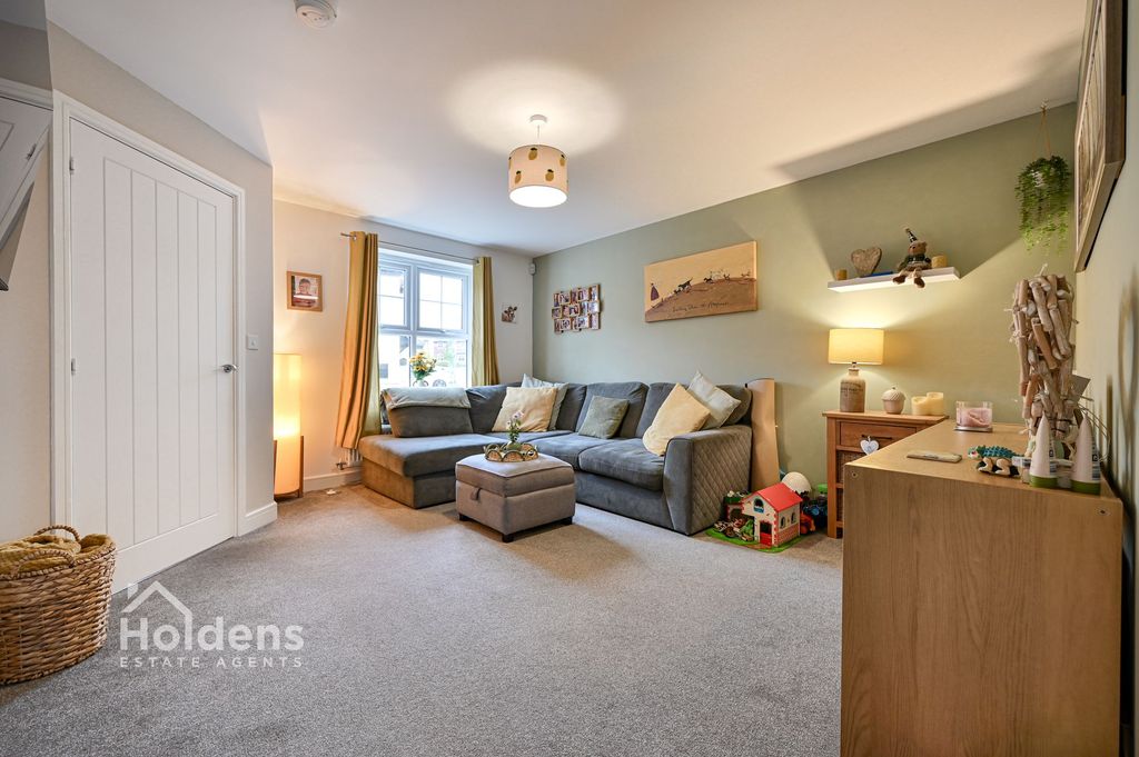 Property photo 3 of 20