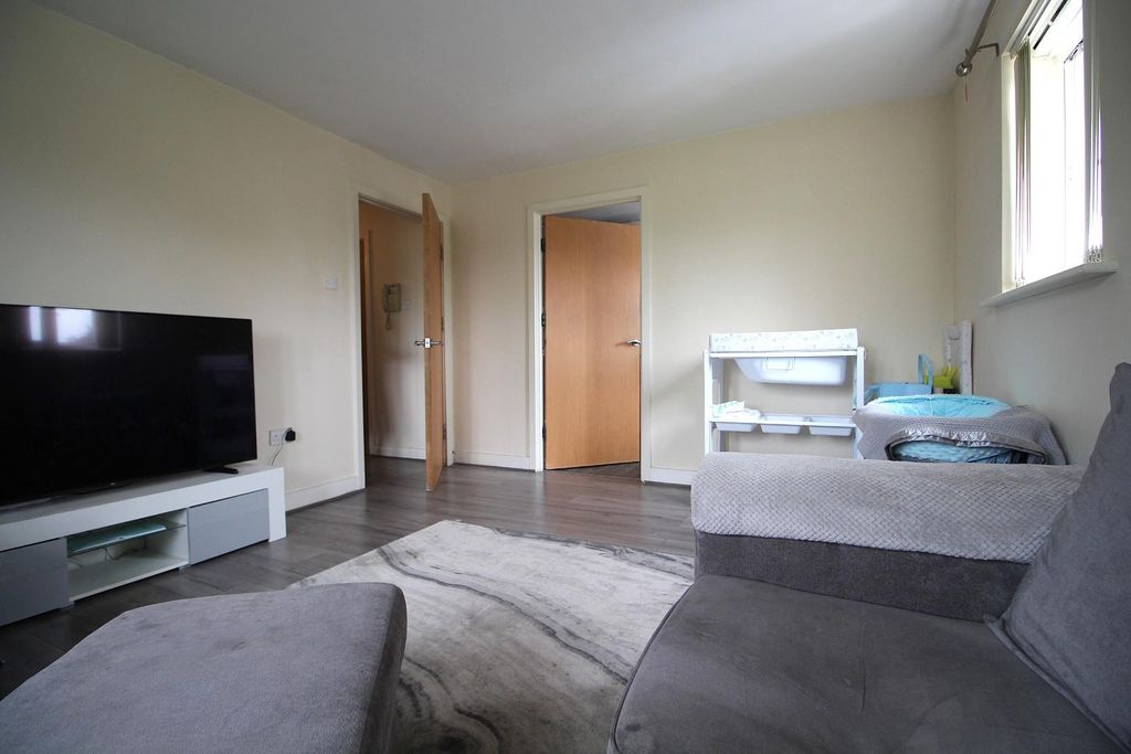 Property photo 3 of 10 Img_1525.Jpg