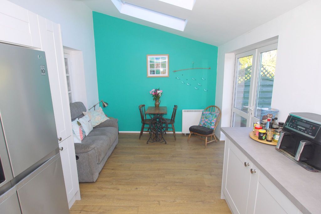 Property photo 2 of 15 Photograph 12