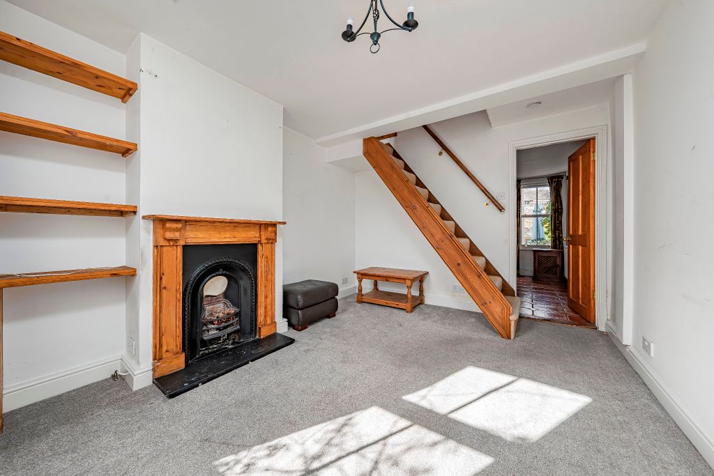 Property photo 3 of 18