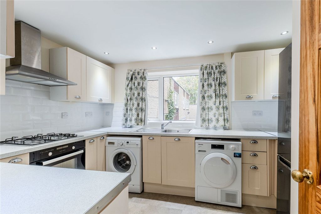 Property photo 3 of 17 Picture No. 04