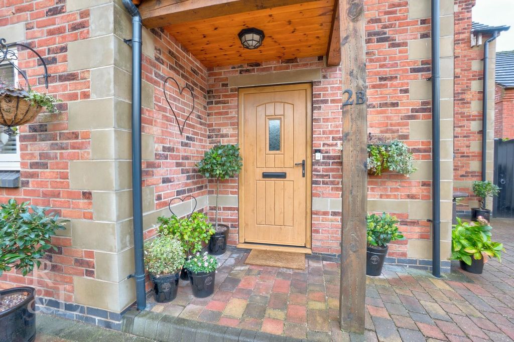 Property photo 2 of 35 2B Mount Road (7).Jpg