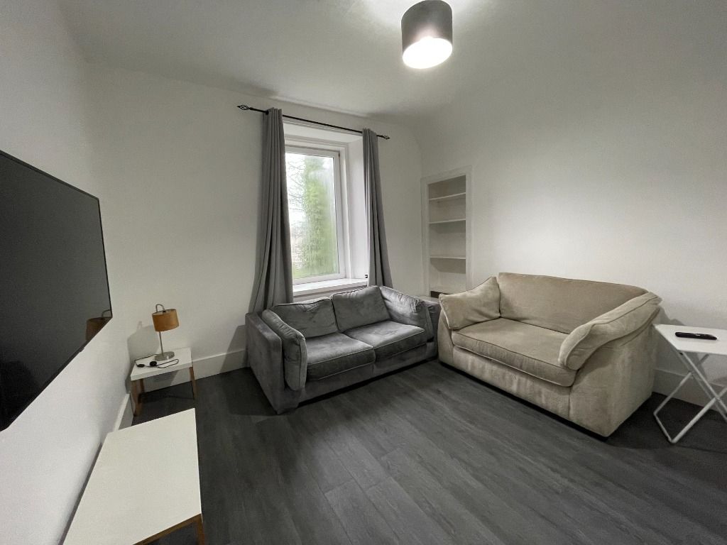 Property photo 3 of 9 Photo 3