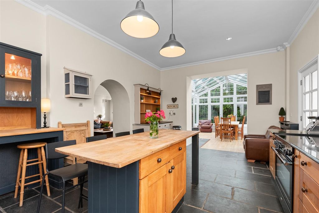 Property photo 3 of 59 Kitchen/Dining Room