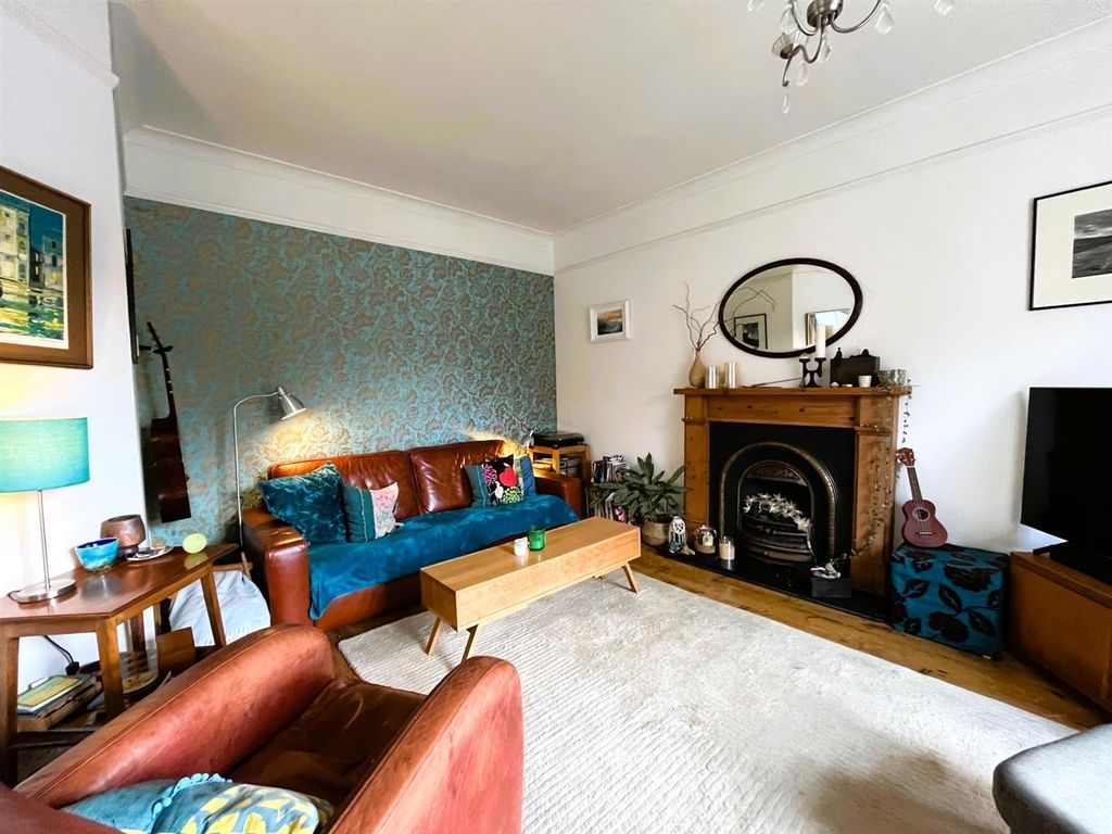 Property photo 2 of 25 4278 Lounge Sofa And Fireplace.Jpg