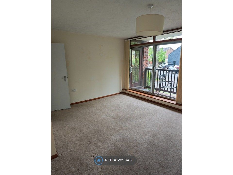 Property photo 3 of 6