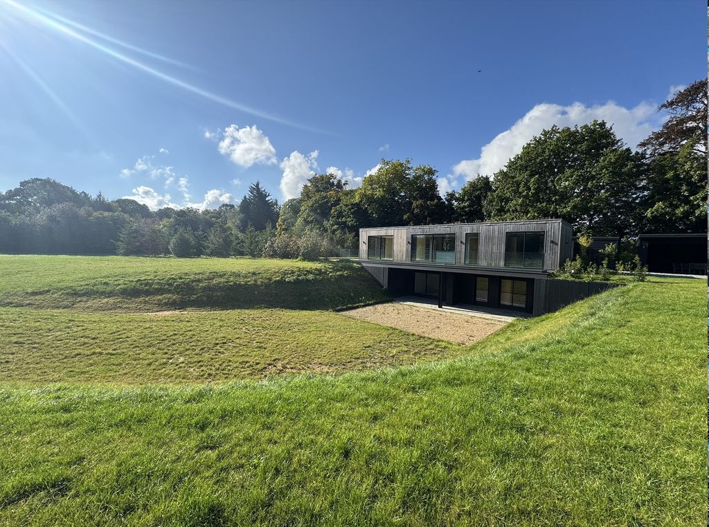 Additional image 14 of 4 bed property to rentPark Mews, Park Lane, Godden Green TN15