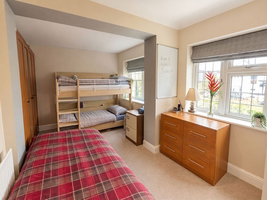 Property photo 3 of 11