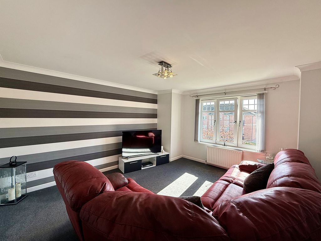 Property photo 3 of 15 Photo 3