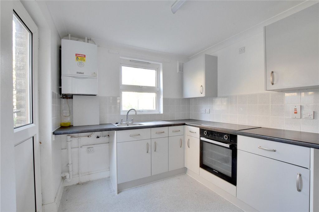 Property photo 2 of 15 Picture No. 09