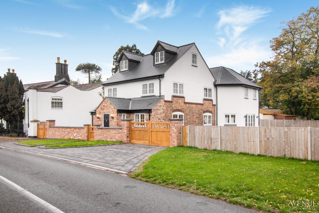 Property photo 1 of 49 4543802