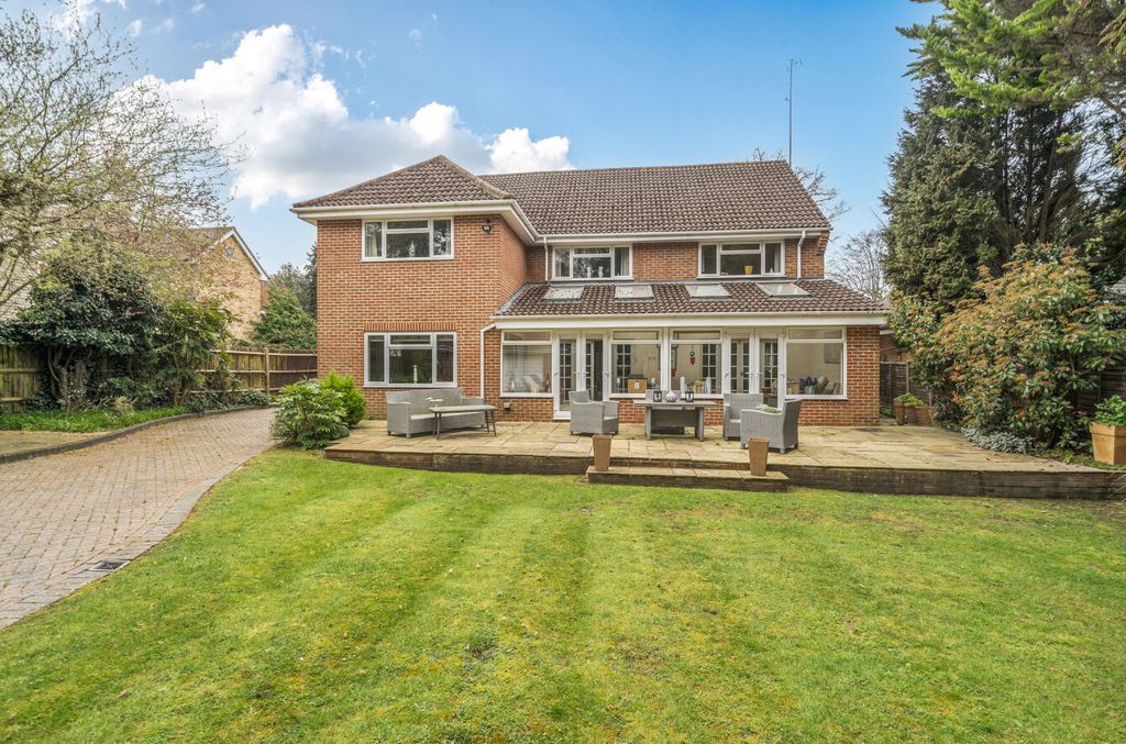 Property photo 2 of 25 1431884-30-69c2Ac...