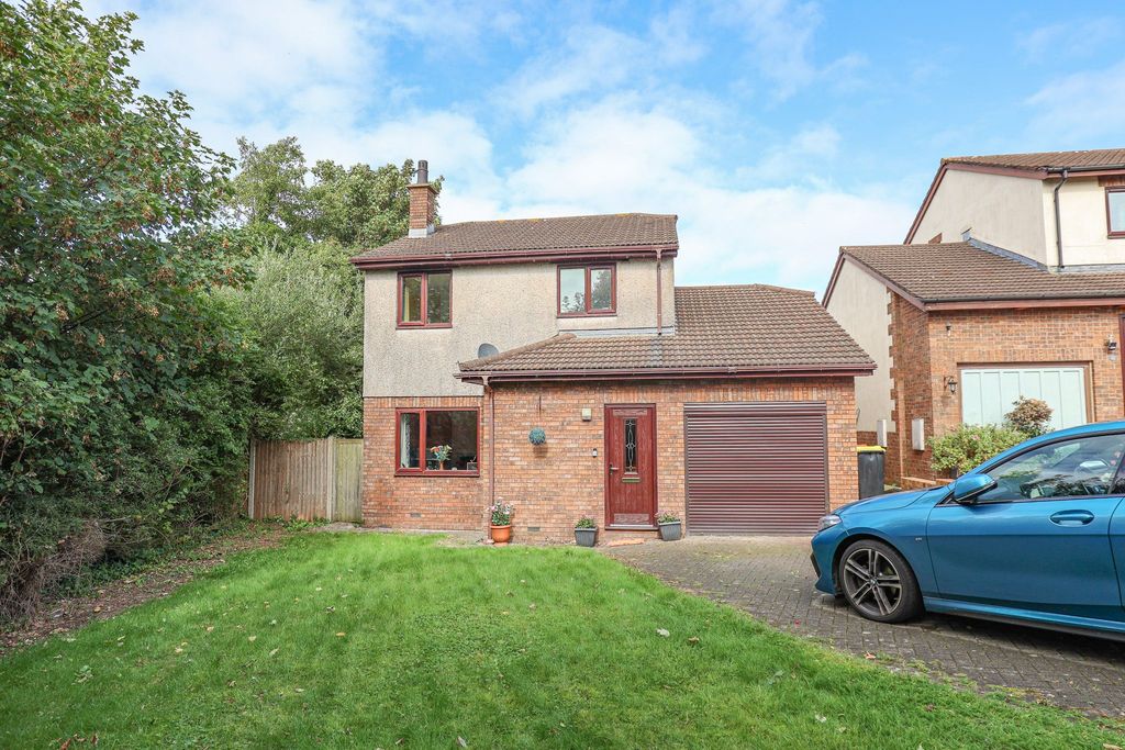 Property photo 1 of 16