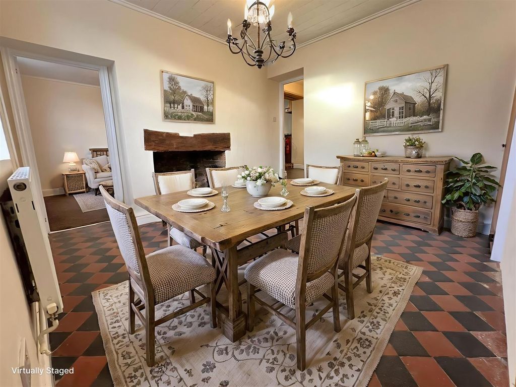 Property photo 3 of 17