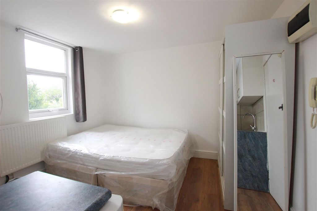 Property photo 1 of 13 Img_8431.Jpg