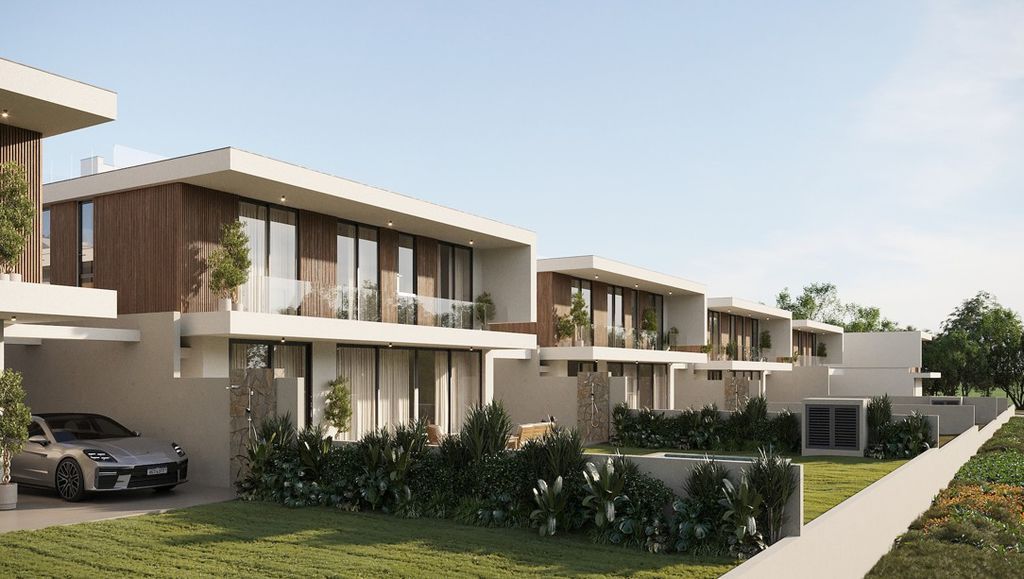 Property photo 2 of 12 Villas - Artist...