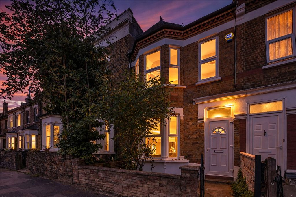 Property photo 1 of 20 Picture No. 27