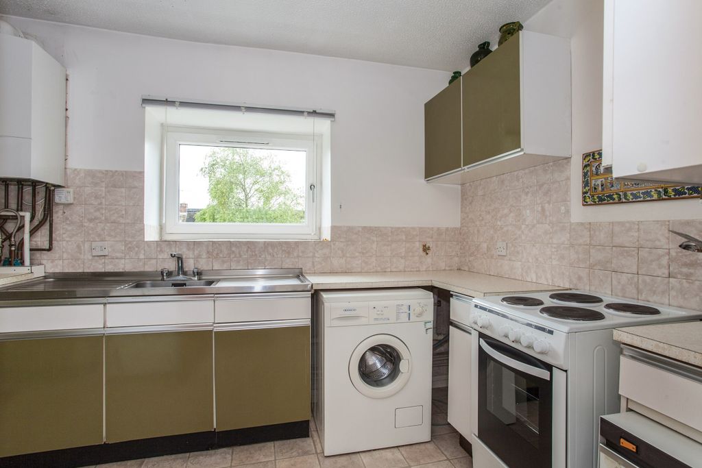 Property photo 3 of 11 3