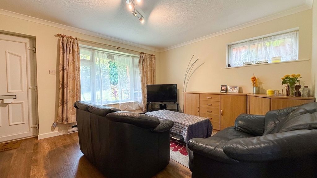 Property photo 2 of 14