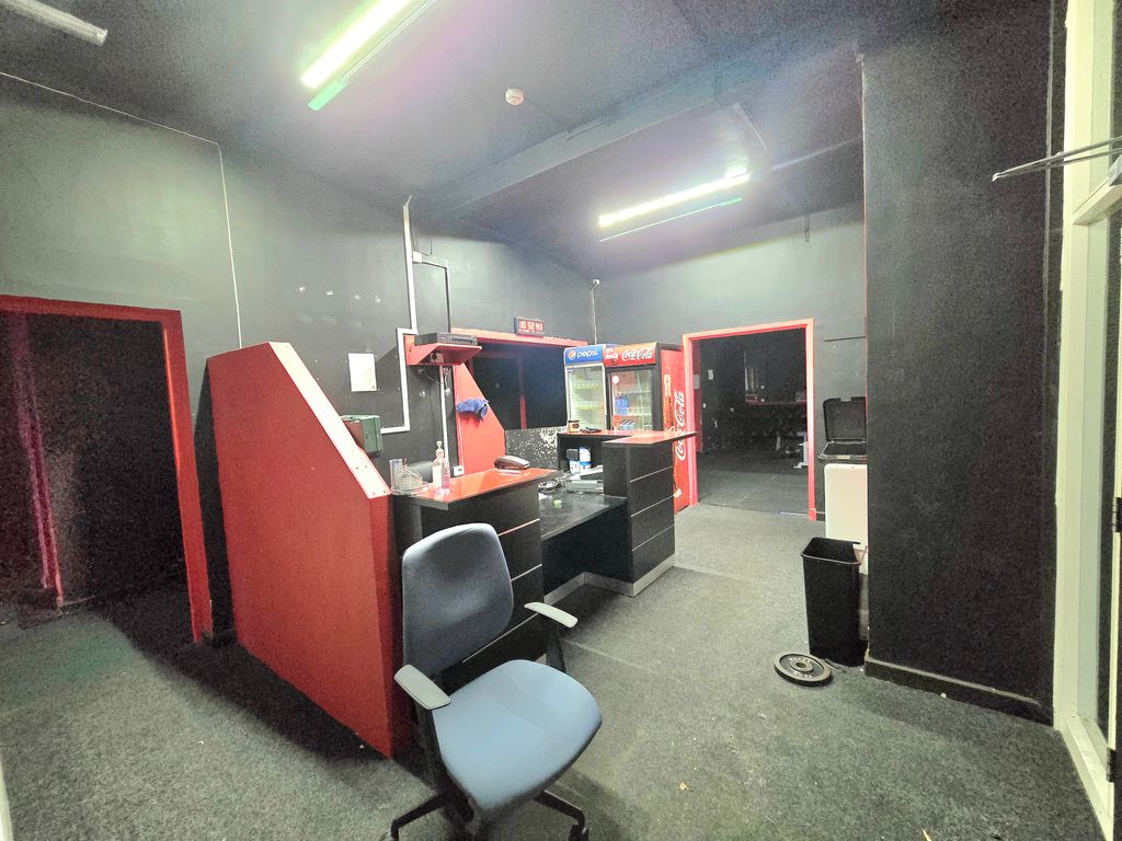 Property photo 2 of 13